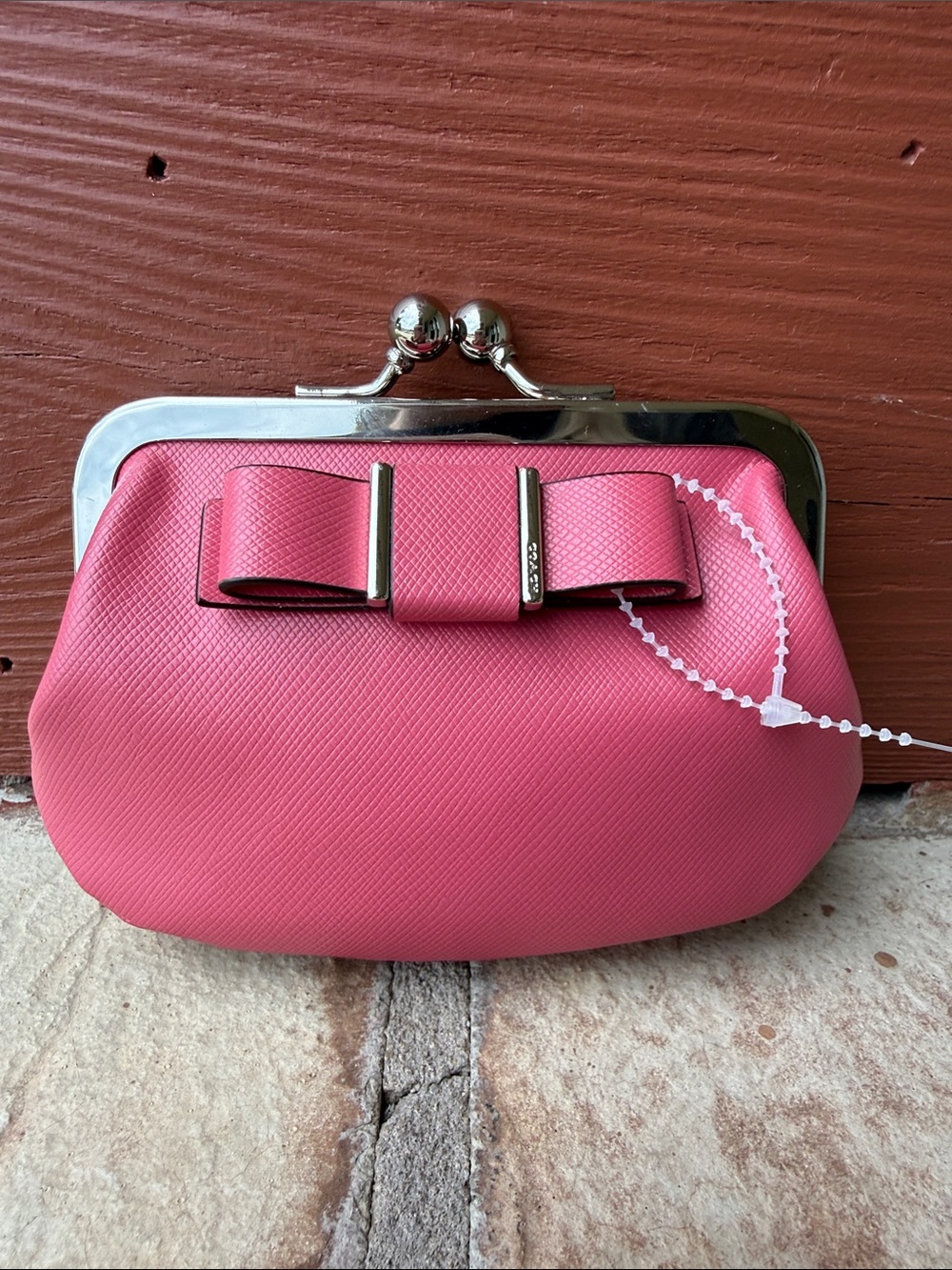 Coach Coral Pink Bow 🎀 Frame Mini Clutch Kiss-lock - Picture 5 of 8